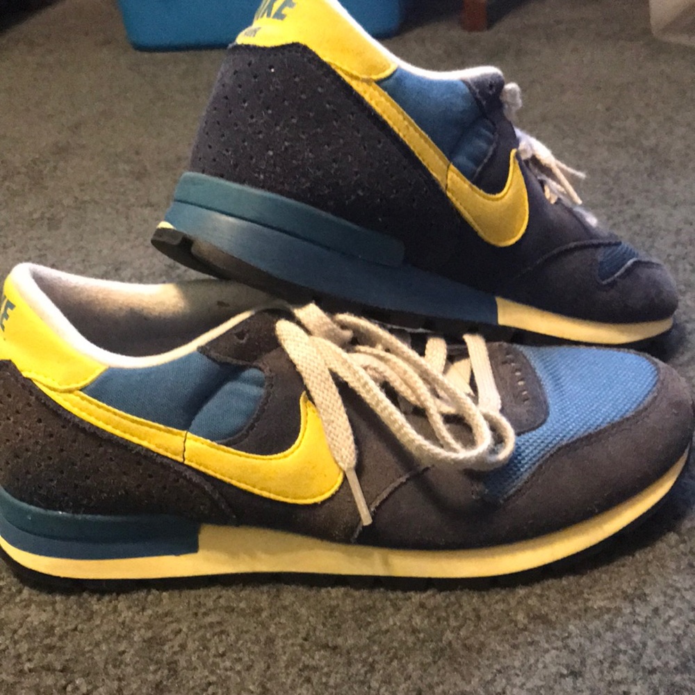 Nike shoes